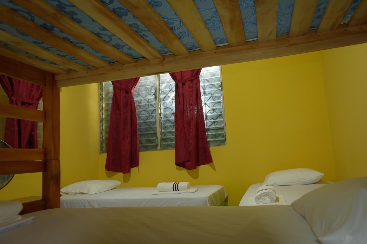 Hostal Fachente León Buitenkant foto